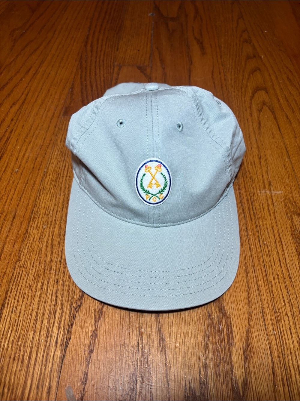 American Needle Peachtree Golf Club hate - never worn